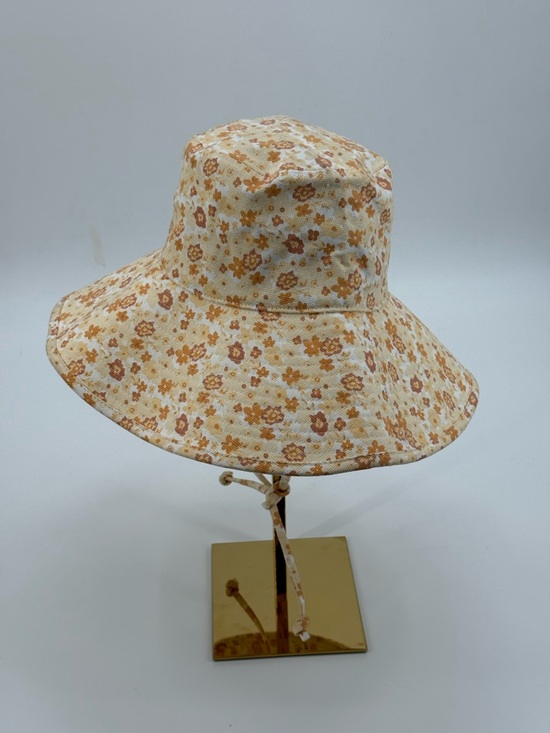 Lack of Color Floral Wide Brim Hat Cream & Orange Daisy Print Sun Hat Boh main image 8